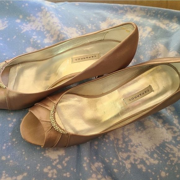 Caparros Taupe heels with bling - EUC worn once - 11W - Picture 2 of 8